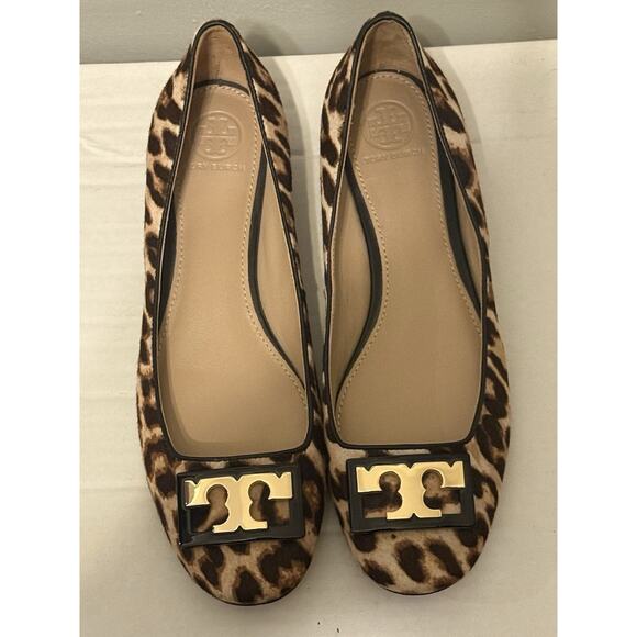 TORY BURCH Leopard Calf Hair Logo GIGI Round Toe Heels Pumps Size 8M MSRP $328 - Picture 7 of 11